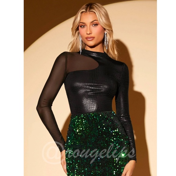 Black Reptile Pattern Textured Mesh Insert Asymmetrical Long Sleeve Tee Shirt - Picture 7 of 8